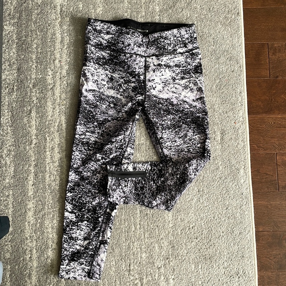 DKNY leggins